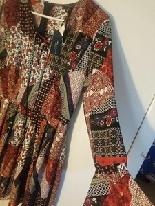 Romeo + Juliet Couture Dress - Picture 1 of 8