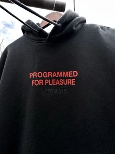 Vetements Embroidered Programmed Pleasure Satisfaction Guaranteed SS21 - Picture 1 of 7
