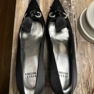 Stuart Weitzman Lazo Damen-Pump schwarz Satin Pfennigabsatz spitz zulaufend formell 9 - Bild 1 von 14