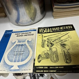 VTG Lot 2 Visual & Division Band Method Wind and Percussion Instruments Trumpet - Picture 1 of 11