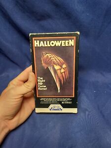 Halloween (VHS, 1981) Good Condition 