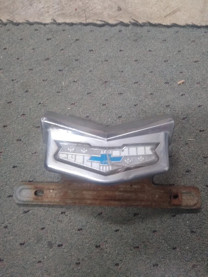 Chevrolet Wagon 1959 matrícula emblema puerta trasera Nomad Brookwood Kingswood  Foto 1 de 2