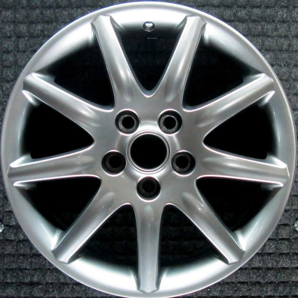 Buick Lucerne Hyper Silver 17 inch OEM Wheel 2006 to 2008 - Image 1 of 1