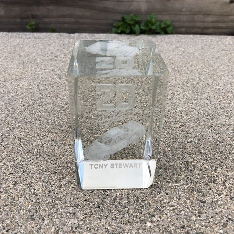 TONY STEWART #20 NASCAR RACING Glass Display Hologram Paperweight Crystal Laser Cover