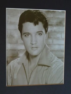 Matted Print ELVIS PRESLEY Black and White PORTRAIT Fits an 11x14 Frame - Foto 1 di 1