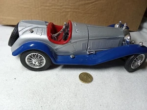 J775 Bburago 1:18 Alfa Romeo 2300 Spider 1932 Made in Italy Burago 1 : 18 - Bild 1 von 20
