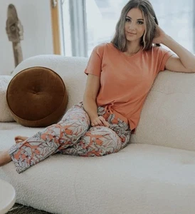 Damen Bambus Schlafhose Laubmuster und solides T-Shirt Pfirsich Größe Large - Bild 1 von 11