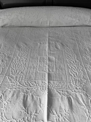 Linge Ancien Couvre Écru Lit Armoiries Royal Blason Couronne 3 Cotés Franges - Photo 1/4