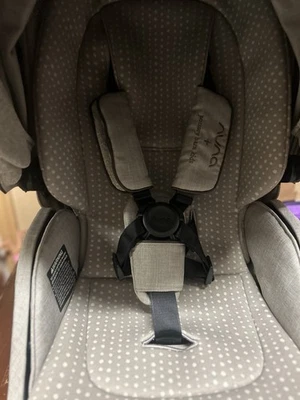 Asiento siguiente Nuna Mixx (color: punto gota) Pottery Barn Foto 1 de 4