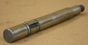800 SHAFT EATON PUMP SHAFT (800 7 5/16" THREADED W/KEYWAY) ***NEW*** - Bild 1 von 3