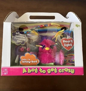 NIB Botti Bitsy Bot Remote Control Robot Vehicle Toy - Picture 1 of 8