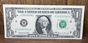 1969 One Dollar Bill $1 Green Seal Federal Reserve Note - Old U.S. Currency - Picture 1 of 2