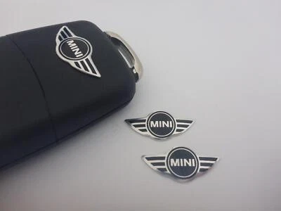 1x MINI Aufkleber 3D Schlüssellogo 21mm Emblem Schriftzug Logo ALU - Bild 1 von 3