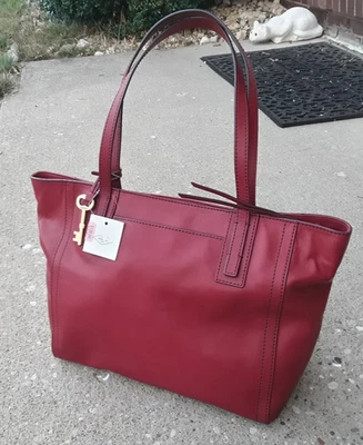 Fossil Sydney 1954 Shopper Tote Shoulder Bag Purse Red Leather Key Zip NEW READ Foto 1 de 4