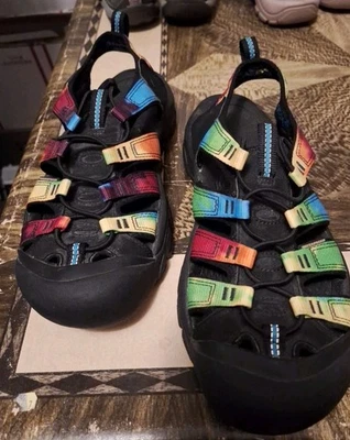 GUC - Sandalias Keen Newport H2 para deportes acuáticos arco iris - talla 10,5 Foto 1 de 4