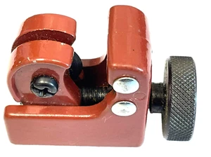 Mini Pipe Tubing Cutter 1/8" to 5/8" OD Copper Brass Aluminum Cutting HVAC Plumb - Picture 1 of 1