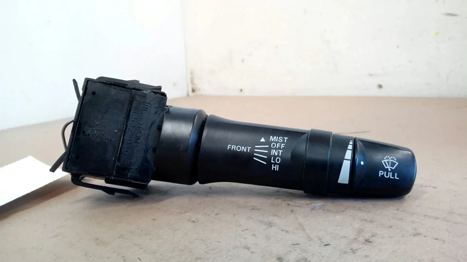 GENUINE WIPER SWITCH MITSUBISHI L 200 / TRITON (KA_T, KB_T) 2007 - Image 1 of 1