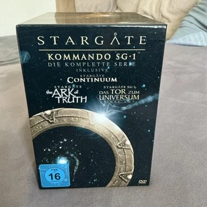 Stargate Kommando SG-1 - Die komplette Serie - Season 1-10 # 61-DVD-BOX-NEU - Bild 1 von 3