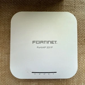 Fortinet FortiAP 231F Enterprise Wireless Access Point FAP-231F - Afbeelding 1 van 3