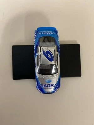 Nuevo en caja. Viagra Taurus 2001 calibre equipo Mark Martin Nascar #6 dueño 1/24 Foto 1 de 4