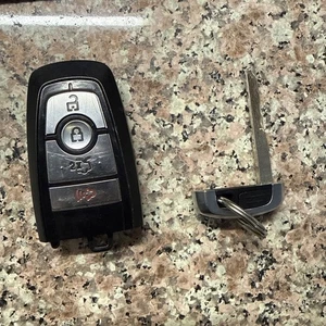 FORD 17-22 OEM SMART KEY LESS ENTRY REMOTE FOB ALARM - Picture 1 of 6