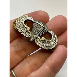 Vintage Antaya G.I. U.S. Army Paratrooper Jump Wings Pin Silver Filled - Picture 1 of 9