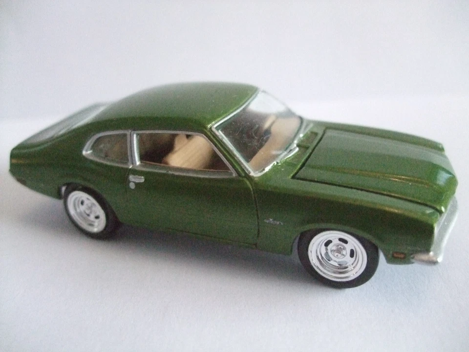 1971 Ford Maverick  scale  1/64 by JOHNNY LIGHTNING series THOSE 70S CARS - Изображение 1 из 4