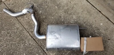 Silenciador de tubo de escape trasero izquierdo Ford Mustang 2015-19 3,7 L con punta cromada FR3Z-5230-LB Foto 1 de 4