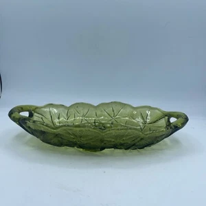 Piatto vintage in vetro Indiana modello LILY PONS vetro verde 9" oblungo Relish MCM - Foto 1 di 9