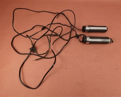 01-06 Harley Davidson Electra Glide FLHTCUI TUBO ACELERADOR TÉRMICO Y EMPUÑADURAS Foto 1 de 4