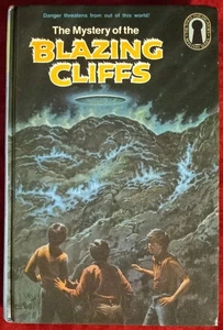 The Three Investigators The Mystery of the Blazing Cliffs #32 GLB Hardcover Rare - Picture 1 of 22