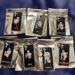 ENHYPEN WALK THE LINE JAPAN JR Tokai Osaka Limited Official Acrylic Key Holder - Picture 1 of 9