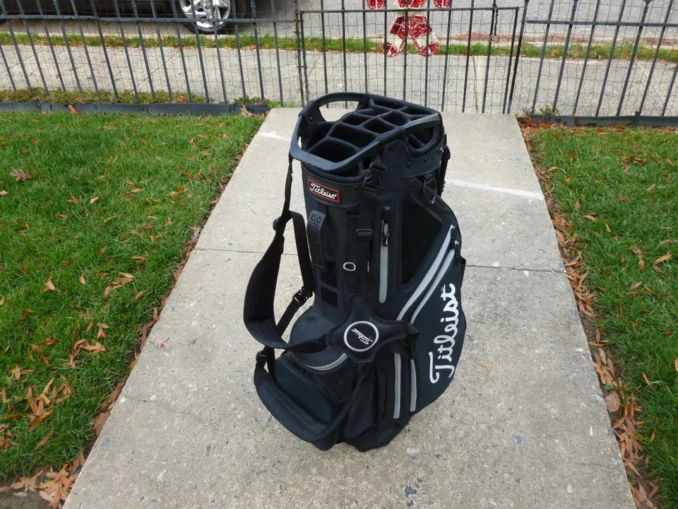 Bolsa de golf Titleist Hybrid 14 soporte/carrito negra Foto 1 de 4
