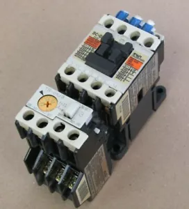 CONTACTOR FUJI TIPO SC-03, CON RELÉ TR-0N/3 2.8-4.2A - Imagen 1 de 9