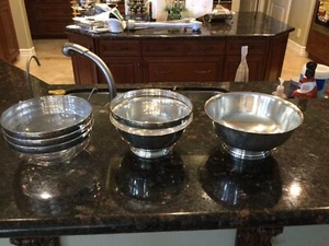 Pair 9" C781 & 8" C780 Gorham SP Serving Bowls w/Stands and Plastic Liners - Picture 1 of 9