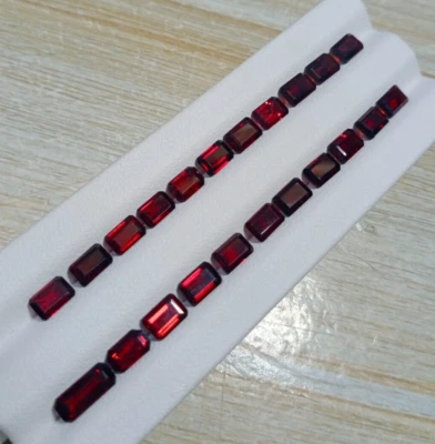 16 Carat Natural Cut Almandine Garnet Setting Size Loose Gemstone From Pakistan - Image 1 of 4