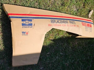 BMW E34 Front fender RH, 89-95 5 series, NEW - Picture 1 of 5