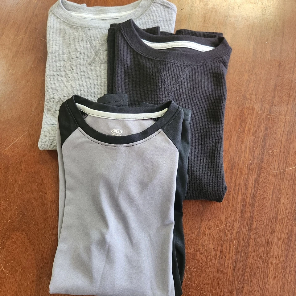 Lote de 3 Faded Glory & Athletic Youth Med (8) - Manga Larga Negro y Gris Foto 1 de 4