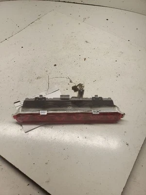 FORENZA   2006 High Mounted Stop Light 1110709 - Image 1 of 4