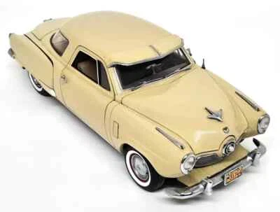 Highway '61 1951 Commander 1:18 Diecast Car Model - Image 1 of 4