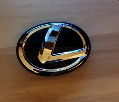 Lexus Front Grille Emblem IS250 IS350 GS350 RX350 ES350 RX450h IS200t 2013-2018 - Image 1 of 4