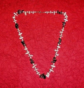 Costume Jewelry Necklace *FREE SHIPPING* - Picture 1 of 4