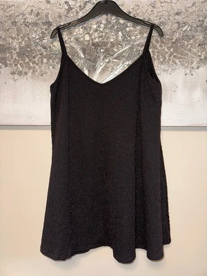 YOURS Women Plus Size  Black with red Glitters V-neck party cami size UK 30-32 - Image 1 of 4