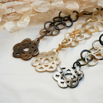 Horn Kette Blume Anhänger Büffelhorn handgemacht  Halskette natürlich handmade - Bild 1 von 4