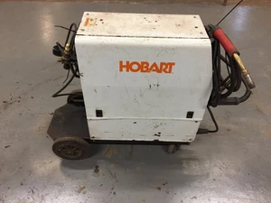 Hobart Betamig 200amp single phase Mig Welder - Picture 1 of 10