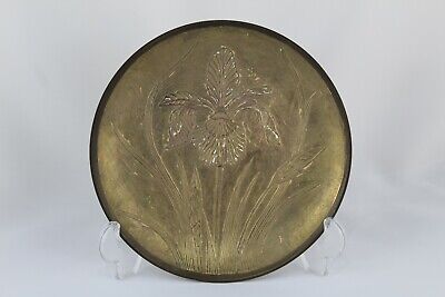 Antiguo PLATO DE BRONCE Con Motivo Floral En Relieve  20cm Ø Estilo  Art Deco • 16.28€
