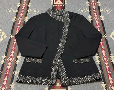 Jaqueta Lafayette 148 preta jersey acabamento em fita botão assimétrico tamanho 14 M8 - Imagem 1 de 4