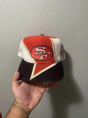 SnapBack vintage de los San Francisco 49ers  Foto 1 de 4