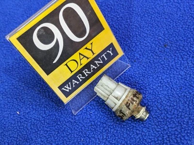 Interruptor OEM ORIGINAL UNIDAD DE ENVÍO DE PRESIÓN DE ACEITE CAMRY LEXUS 83530-28020 83530-0E010 Foto 1 de 4