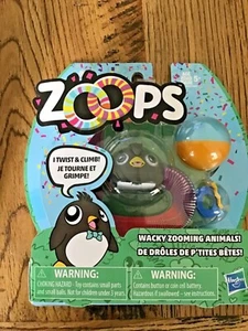 HASBRO ZOOPS Electronic FANCY PENGUIN Twisting Climbing Animal TOY Age 5 + NEW - Picture 1 of 2